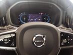 Volvo XC 60 2.0 B4 Plus Dark - 12