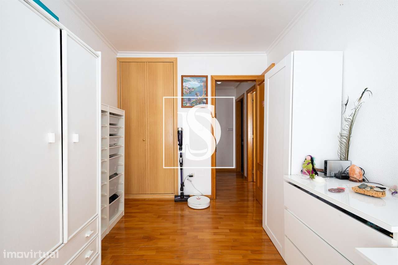 MAGNIFICO T4 DUPLEX URBANIZAÇÃO FONTE DA PRATA-21