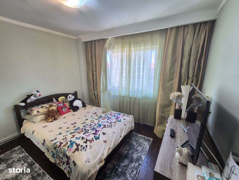 Vanzare apartament 3 camere, situat ULTRACENTRAL, strada Unirii - Imagine principală: 3/8