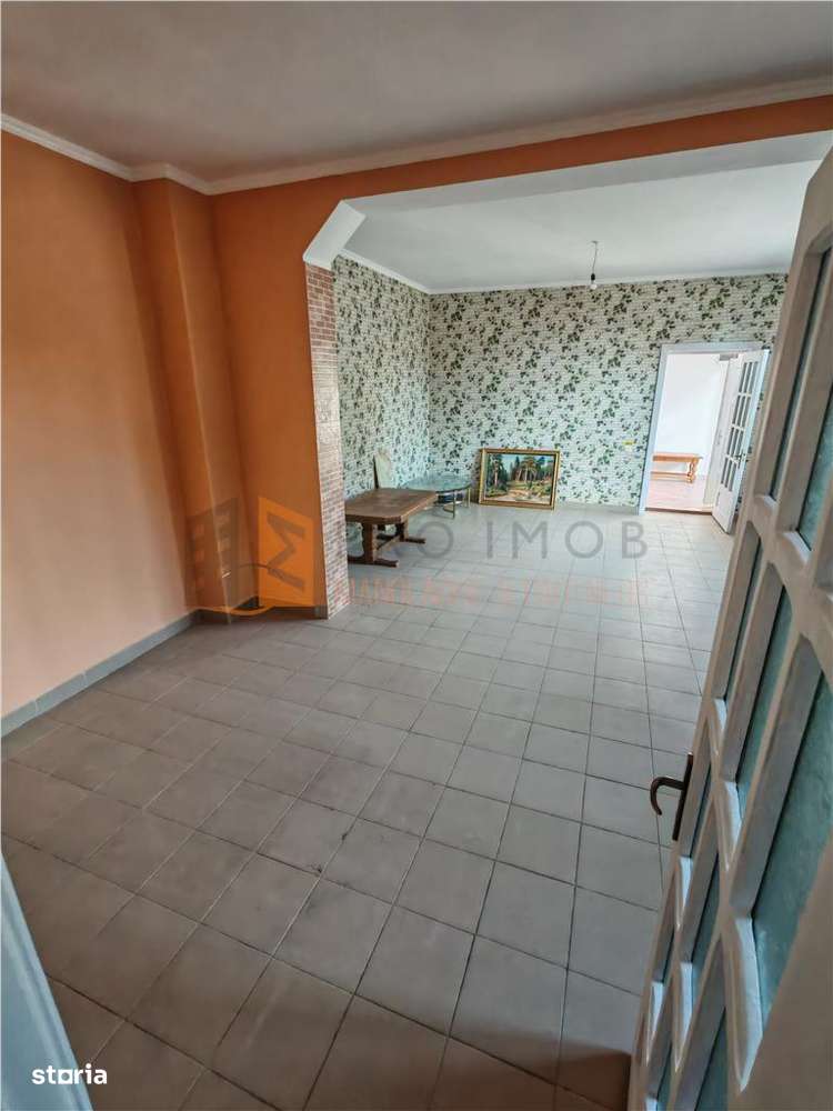 Spatiu comercial si curte privata zona 23 August - Imagine principală: 2/8