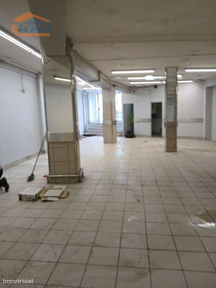 2 LOJAS (espaços unidos) no centro de Gondomar - Grande imagem: 5/9