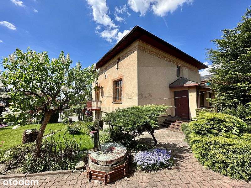 na sprzedaż dom parterowy z poddaszem + murowany garaż-1