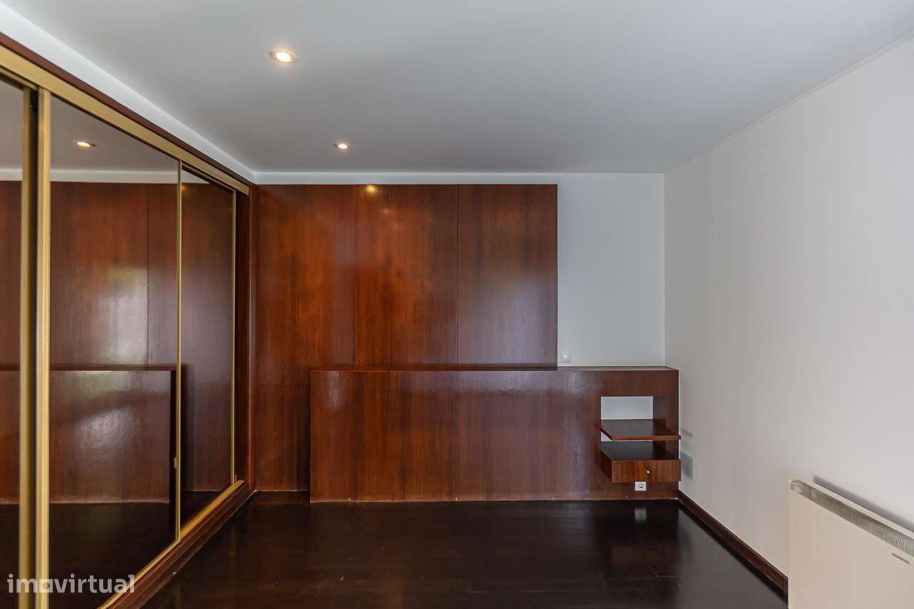 Moradia T3 de 4 Frentes, no centro Avanca( Estarreja),  lote de 360 m2-22