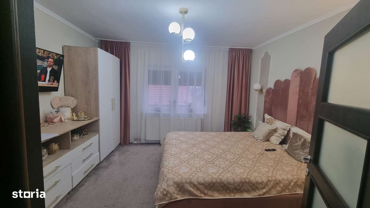 Casa in spatele gării zonă liniștită - Imagine principală: 4/7