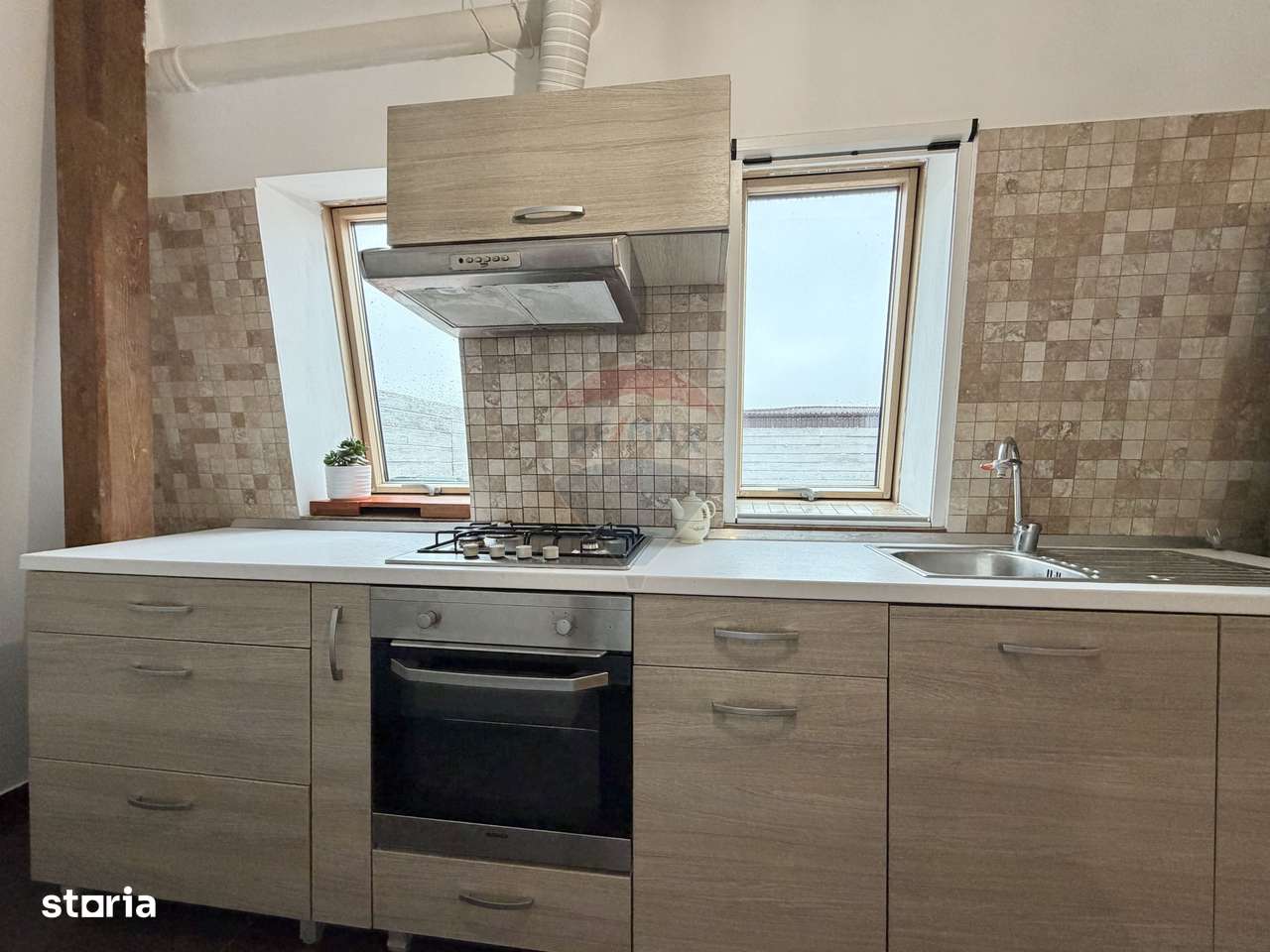 Apartament de 3 camere cu terasă generoasă în Complexul New Residence-18