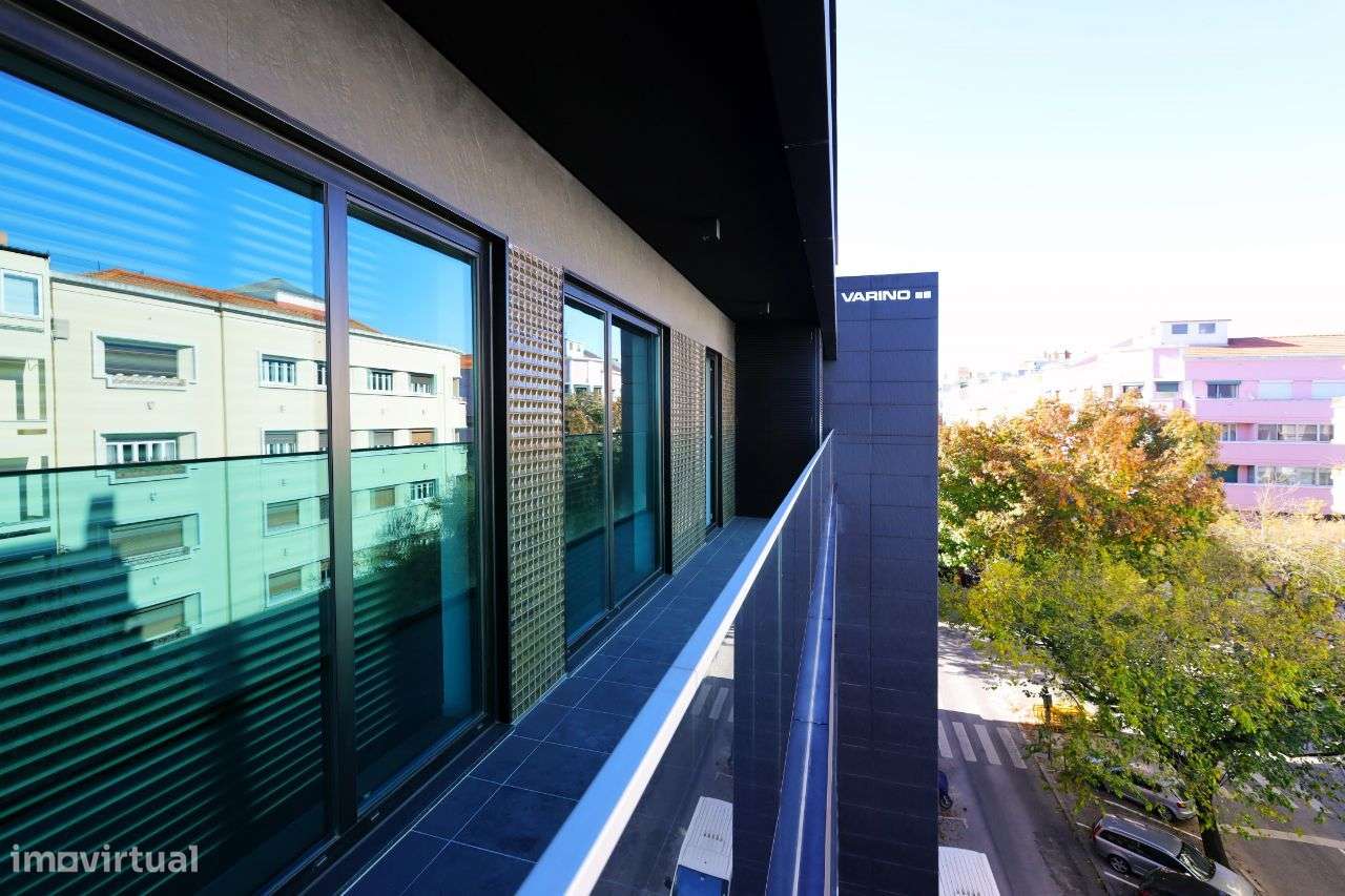 Apartamento T3 com 177m2 no edifício Varino 04-21