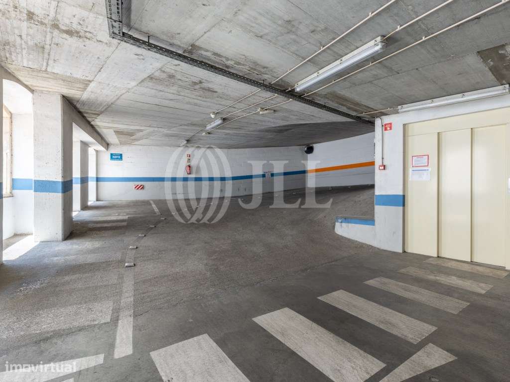 Apartamento T4 com garagem, no Chiado, em Lisboa-44