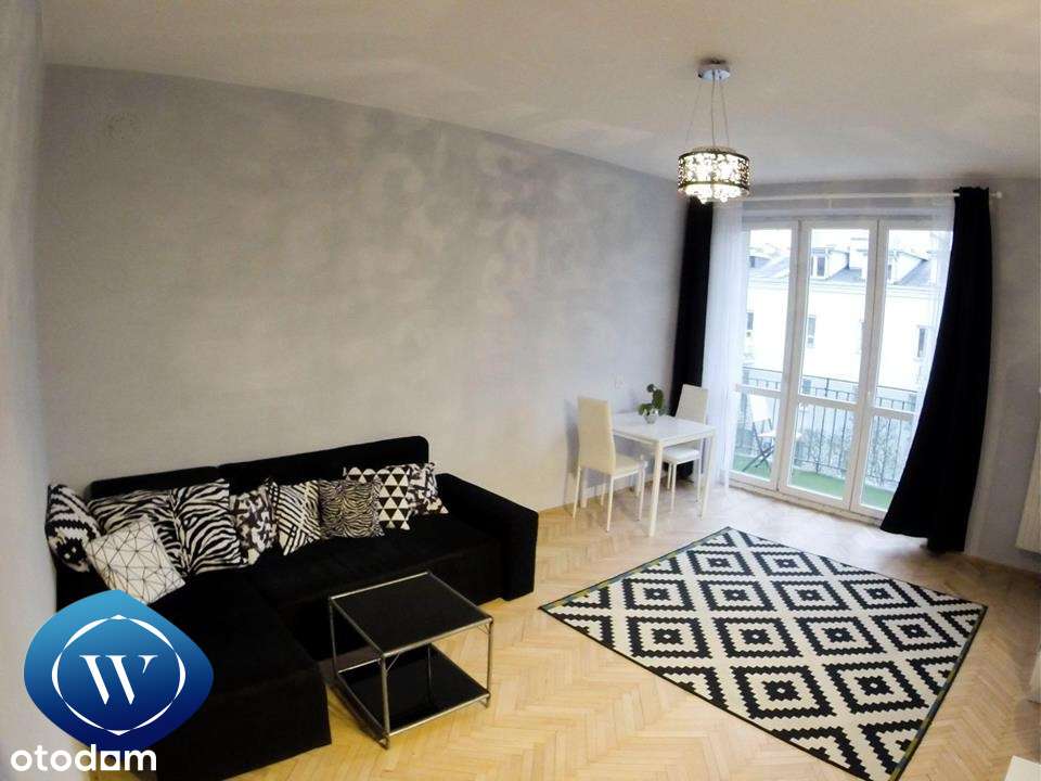 Kawalerka z balkonem w pobliżu Łazienek-0