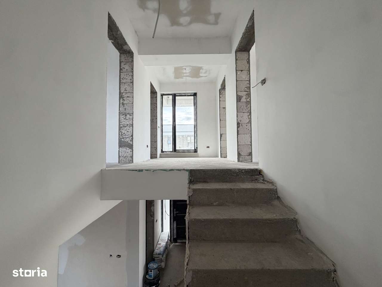 Casă la cheie în Barieră Vâlcii-9