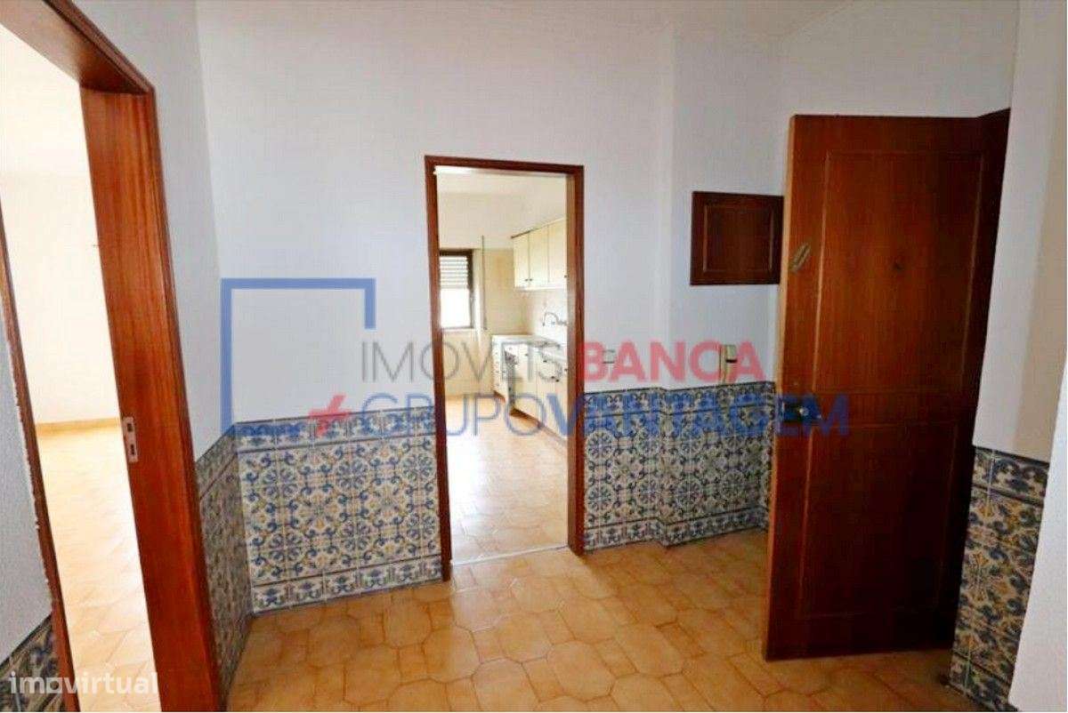 APARTAMENTO T2 A VENDA - Grande imagem: 4/10