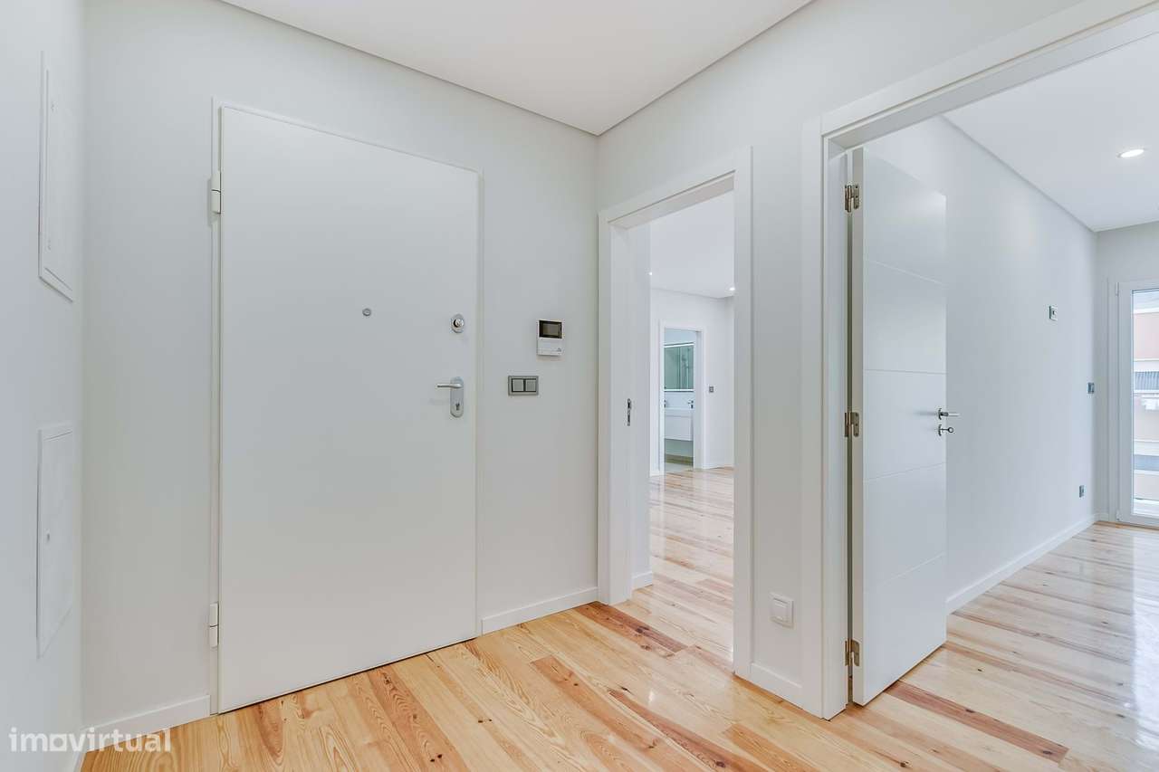 Para Venda | Apartamento T4 | São João Estoril - Grande imagem: 4/48