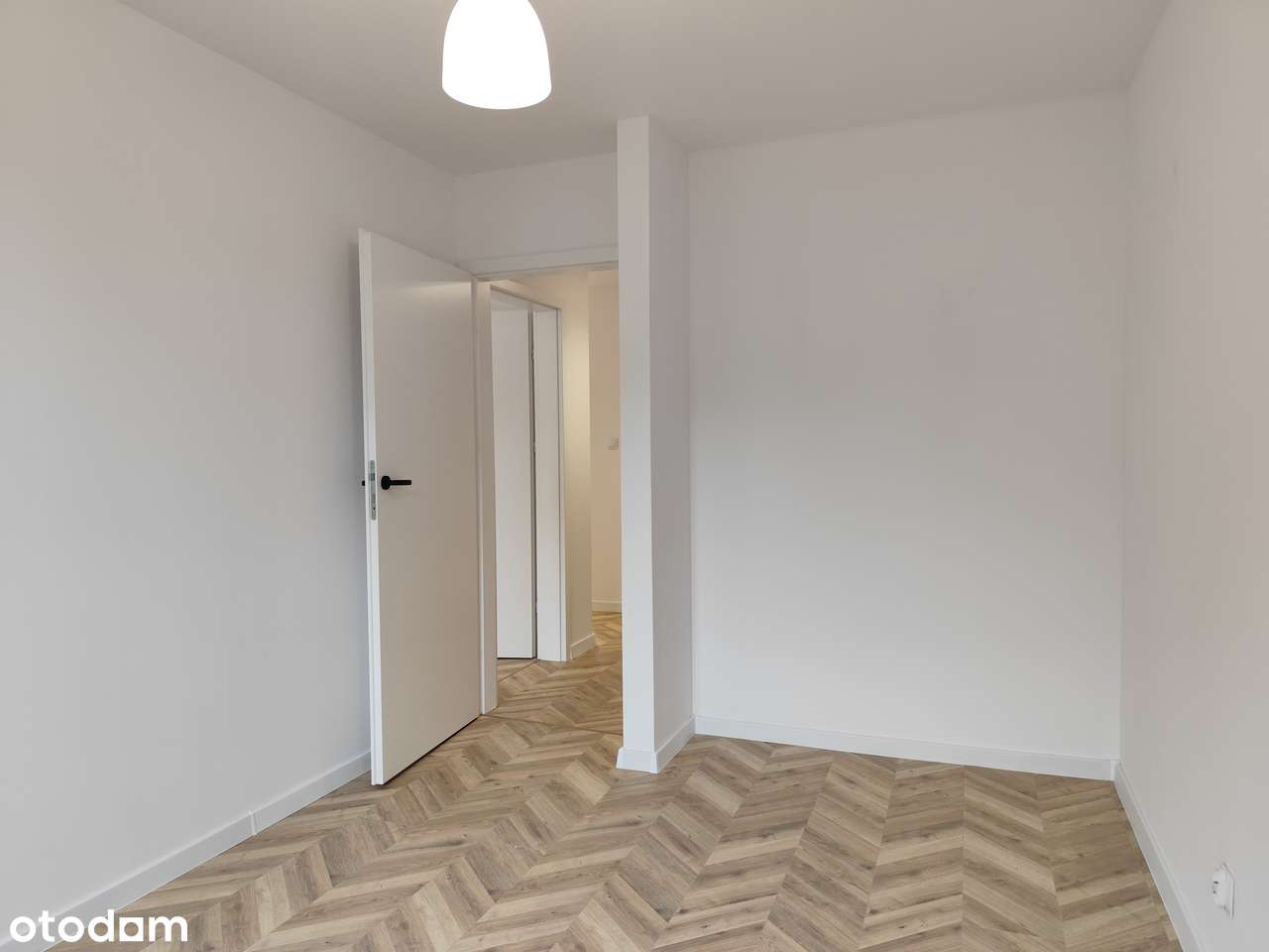 Po generalnym remoncie: 48 m2, 2 piętro, gazowe, niski czynsz BYTOM-7