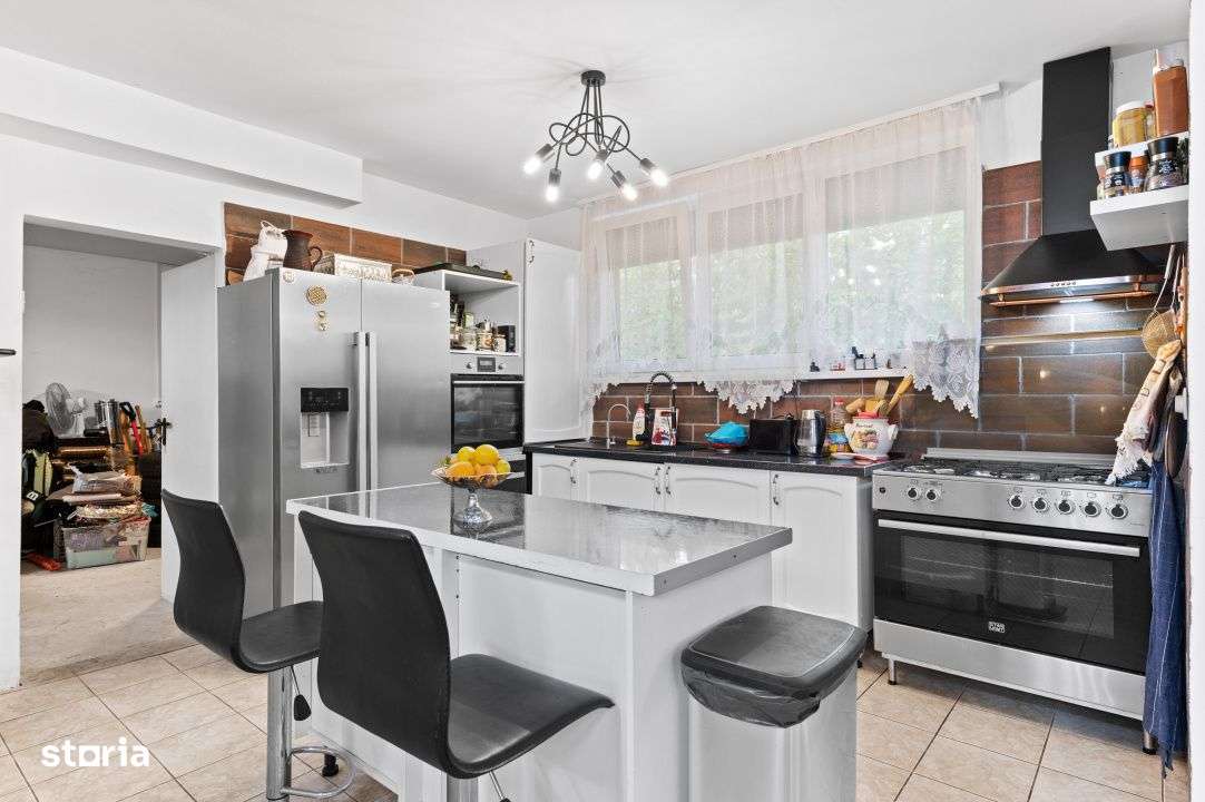 Snagov - str Zorelelor | vila 5 camere - acces lac - gradina privata - Imagine principală: 2/19