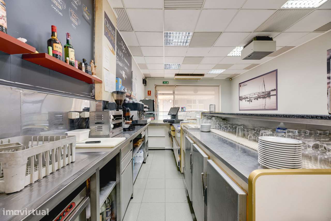 ESPAÇO- COMERCIAL | CAFÉ | VILA FRANCA DE XIRA-10