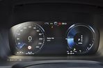 Volvo V90 2.0 T8 Momentum Plus AWD Geartronic - 16