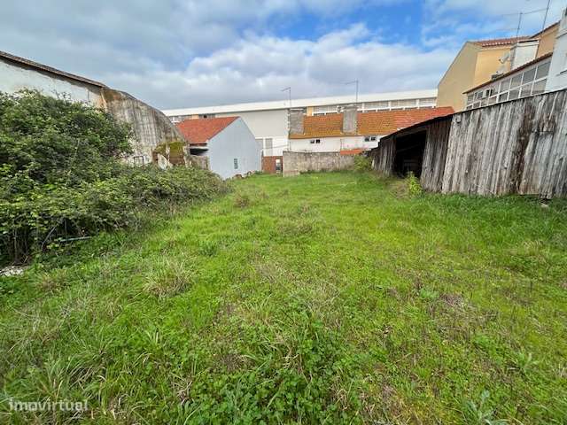 Prédio urbano sito em Benavente-11