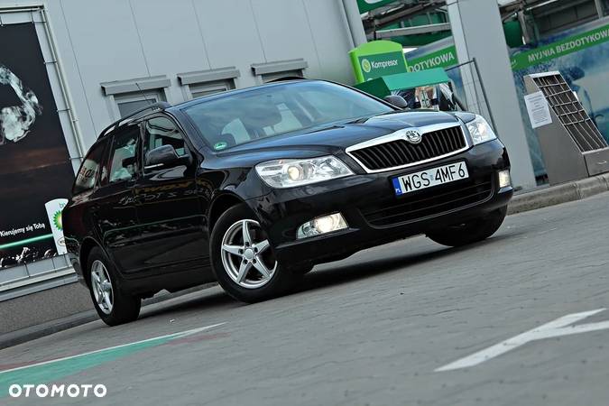 Skoda Octavia 1.8 TSI Ambiente - 5