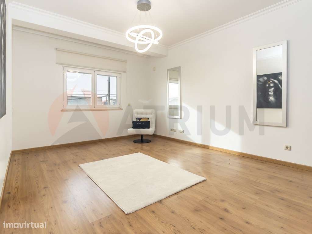 Exclusiva Moradia T6 com Quintinha, Piscina e Elevado Potencial de ...-37