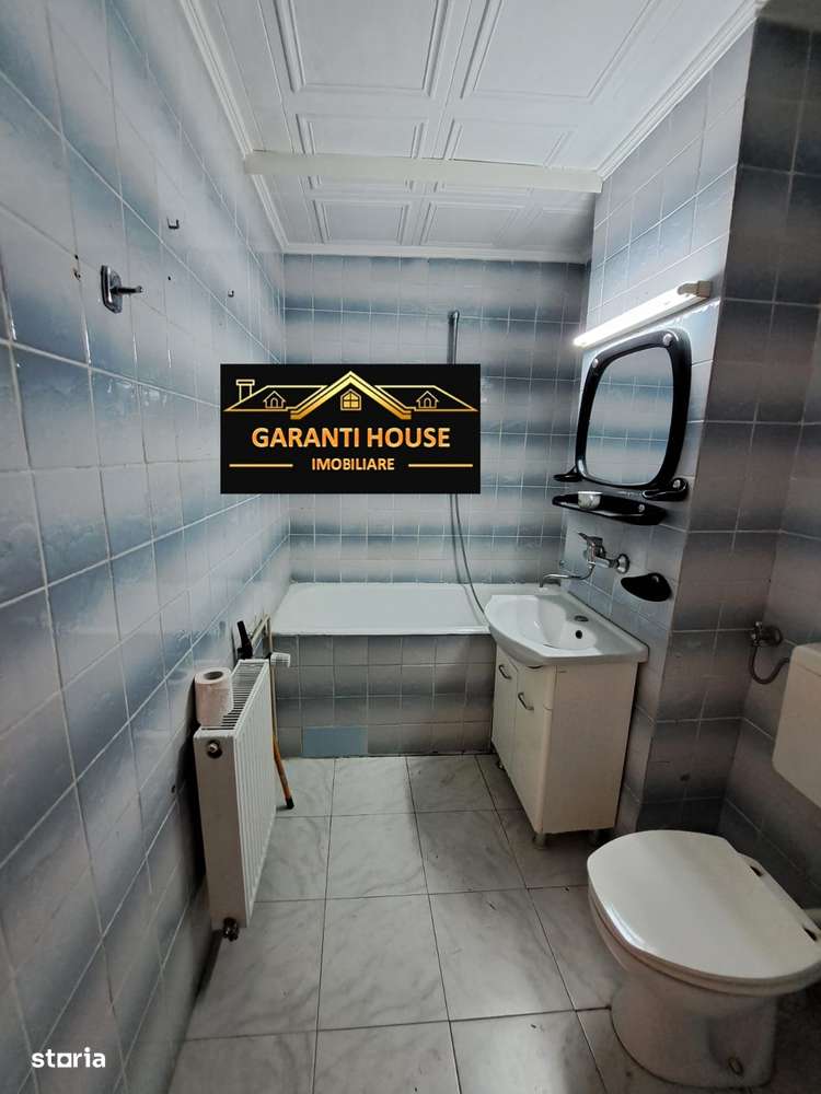 Petru Rares, etaj 3, apartament cu 3 camere, decomandat, 84 000€ neg. - Imagine principală: 5/7