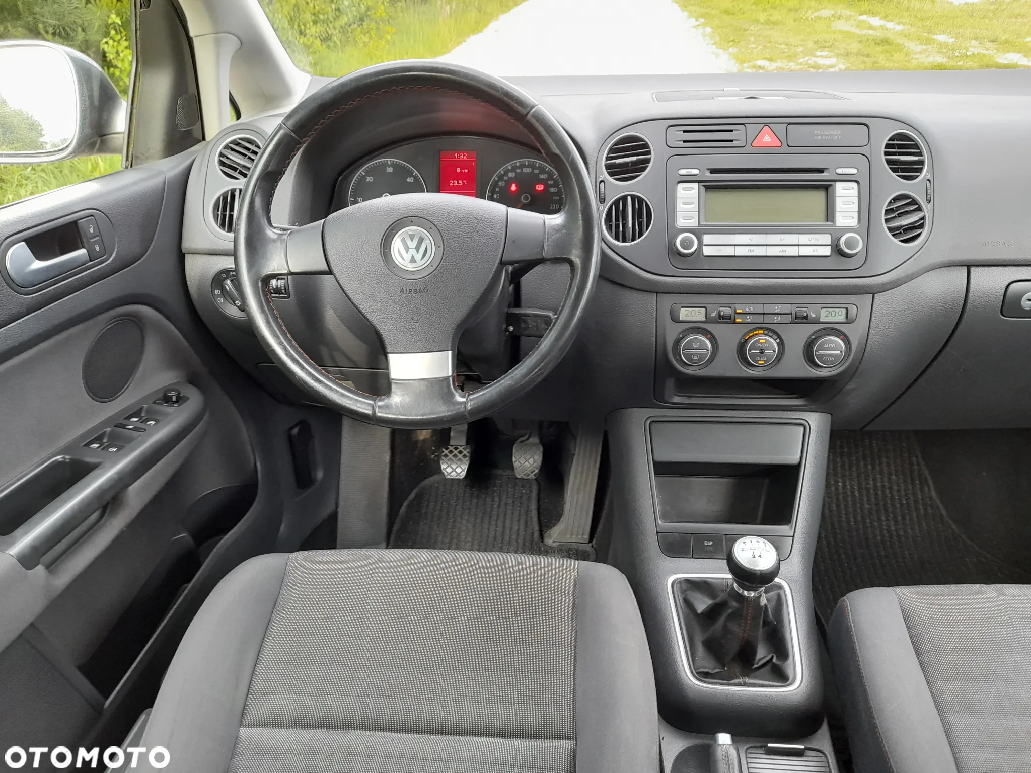 Volkswagen Golf V 1.9 TDI Trendline - 10