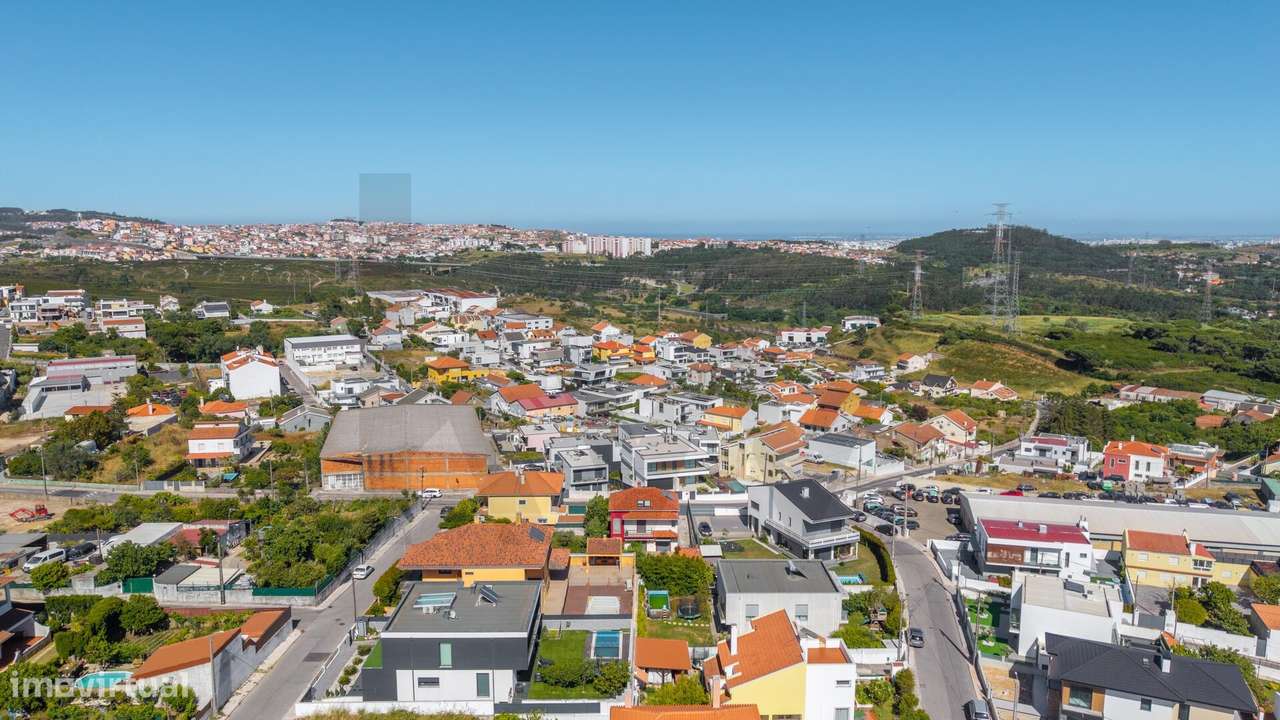 Moradia Isolada T3 | Serra do Casal de Cambra, Belas-54