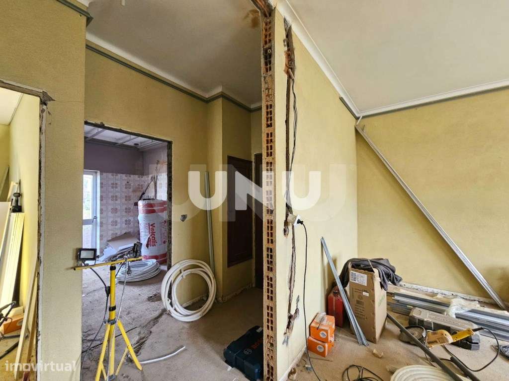 Apartamento T2 - Totalmente Renovado - Grande imagem: 3/10