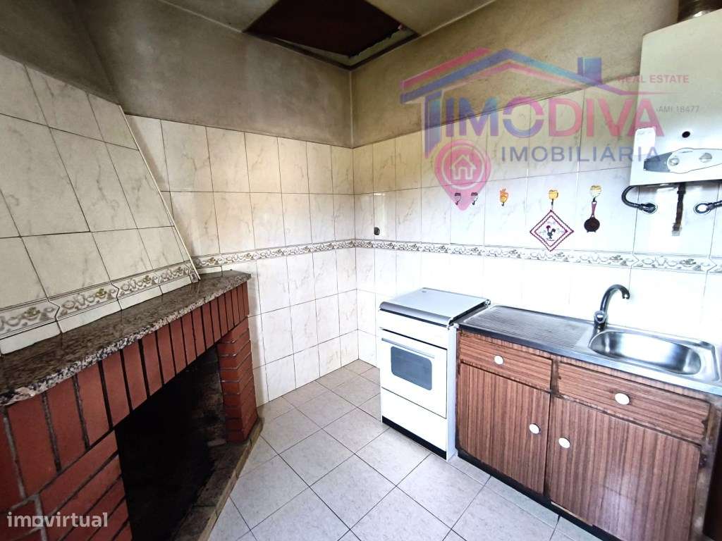 Moradia T3 com Terreno Plano de 1.000 m² a 5 minutos de Figueiró do...-7
