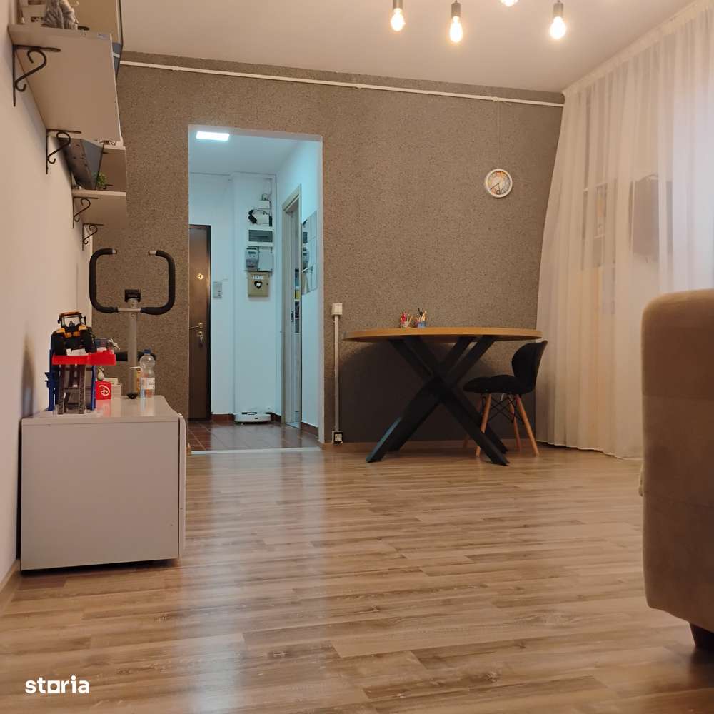 Apartament 3 camere zona Brancoveanu