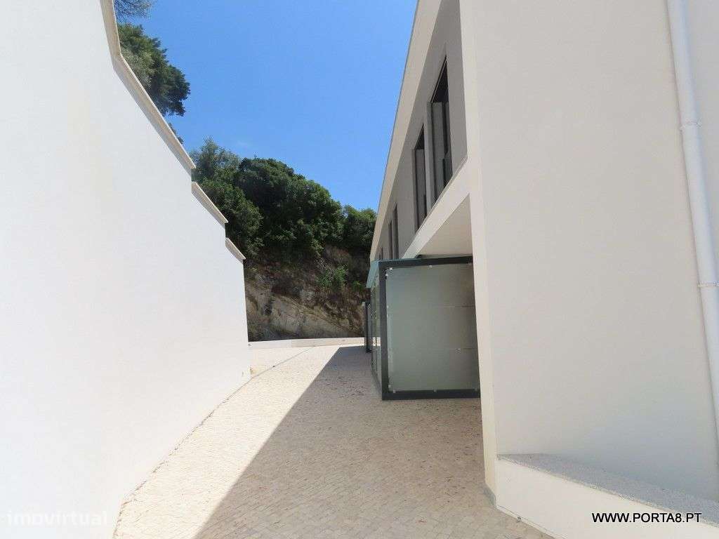 Moradia T3 em Condomínio Fechado – Nossa Senhora de Encarnação - Grande imagem: 5/48