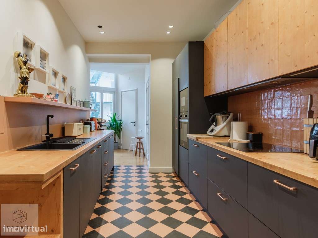 Apartamento T4 para venda Parque Eduardo VII-9