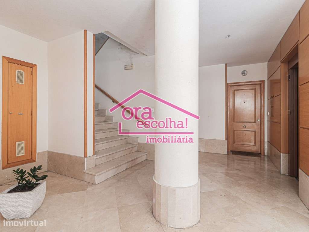 Apartamento T3 de 2001 Remodelado com Suíte, 113 m2 de área bruta p...-18