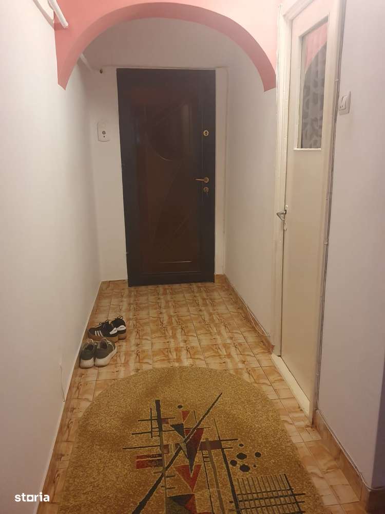 Apartament 4 camere zona Bucovina , decomandat-6