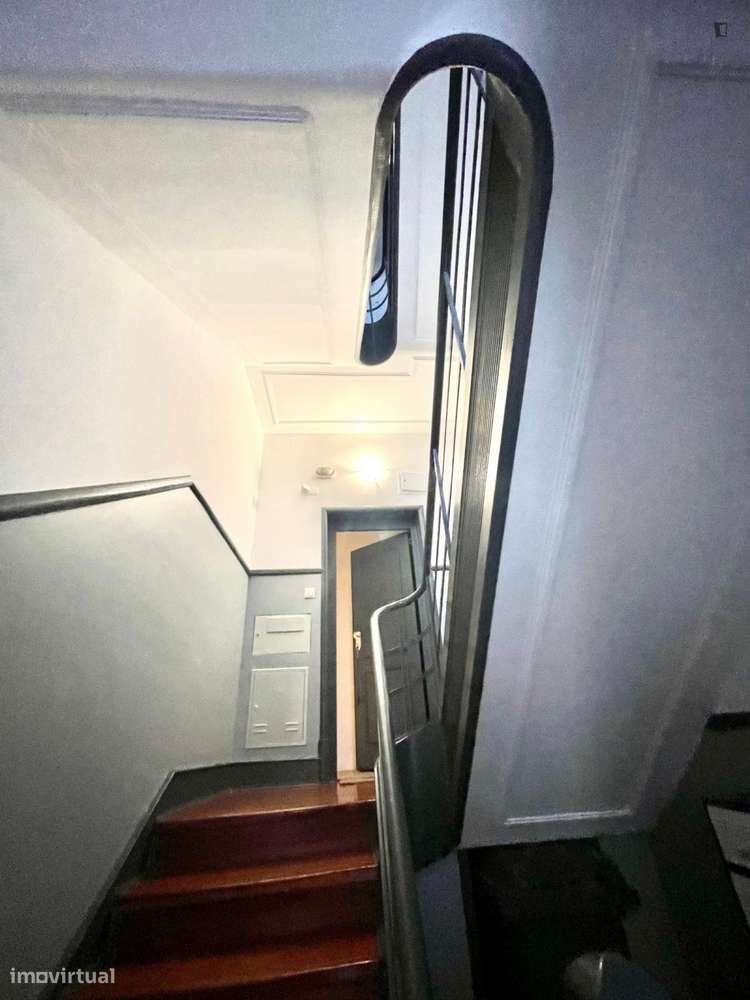 Apartamento com 1 quartos - localizado em Picoas Lisbon - Grande imagem: 2/10