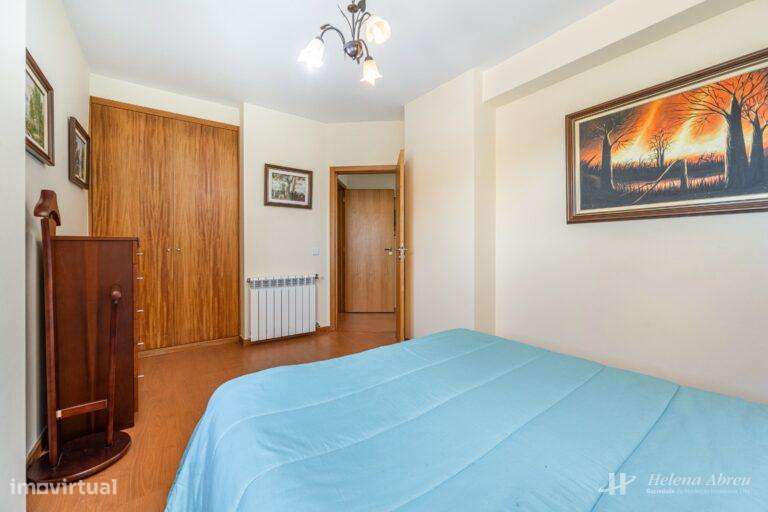 Apartamento T4 Recuado Centro de Felgueiras-13