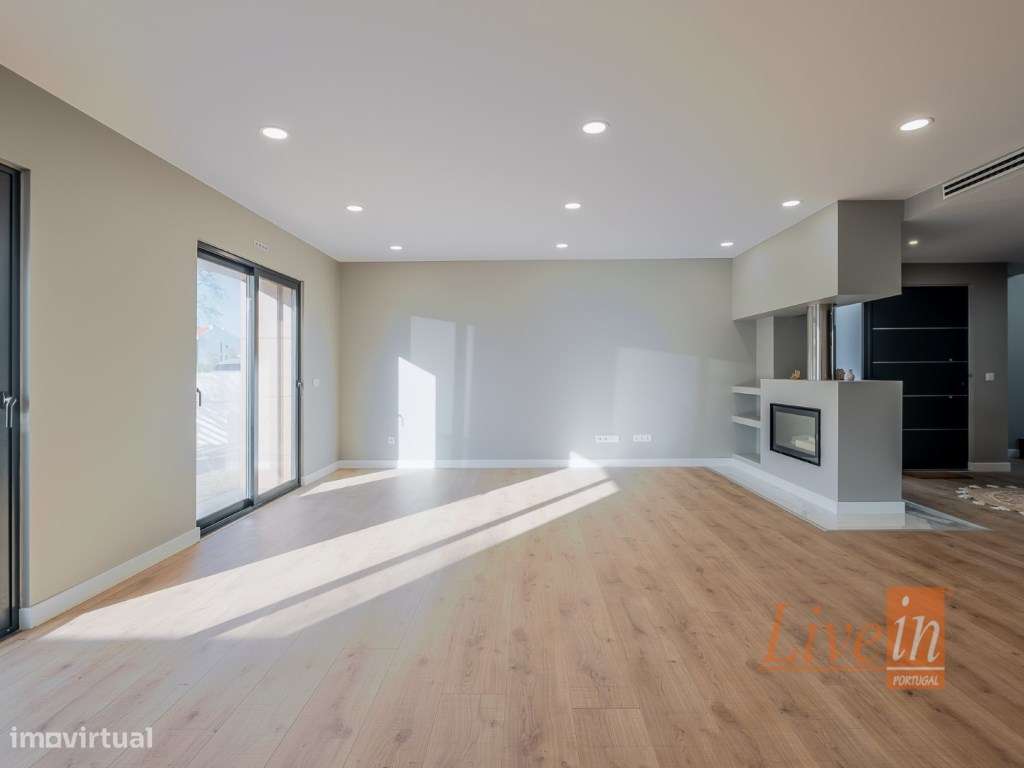 Fantástica Moradia T4 Nova com Vista Mar na Ericeira - Grande imagem: 4/45