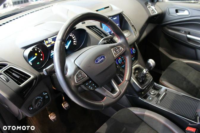 Ford Kuga - 5