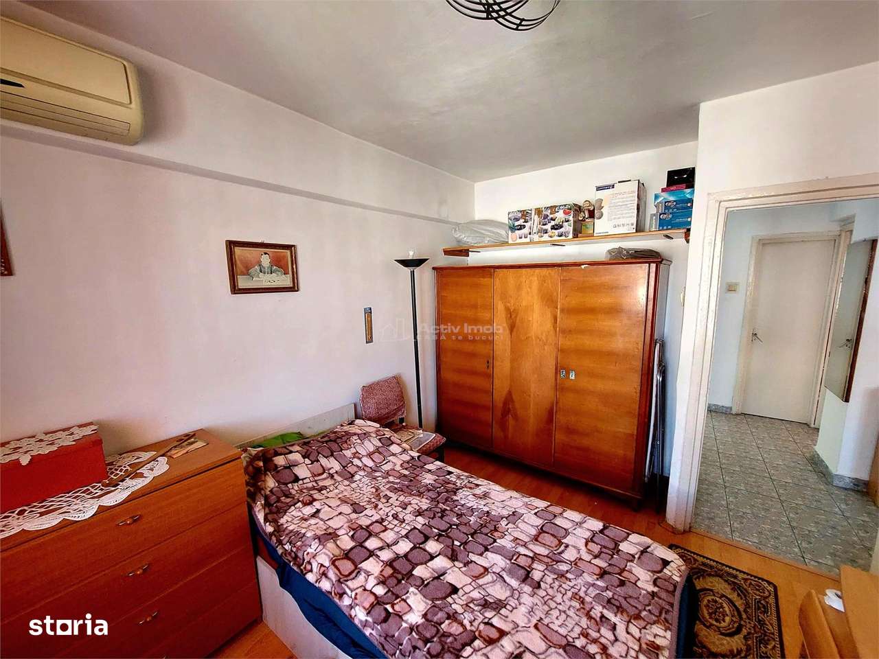 3 camere,decomandat, CENTRU - Str. Victoriei, etaj 3 - Imagine principală: 5/16