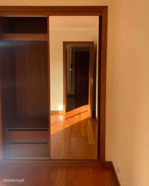 Apartamento T1 na zona da Areosa (Rio Tinto) - Grande imagem: 4/7