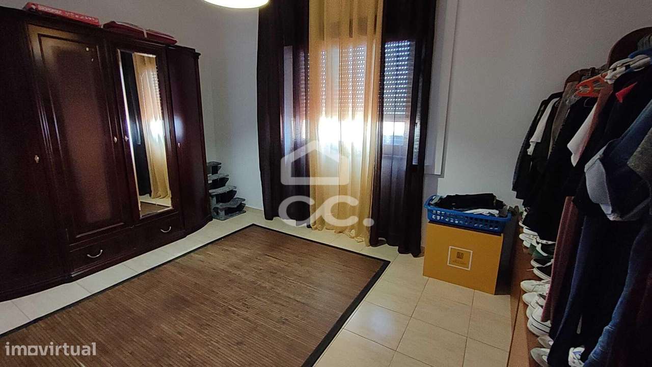 Apartamento T2 Renovado em Beja-8