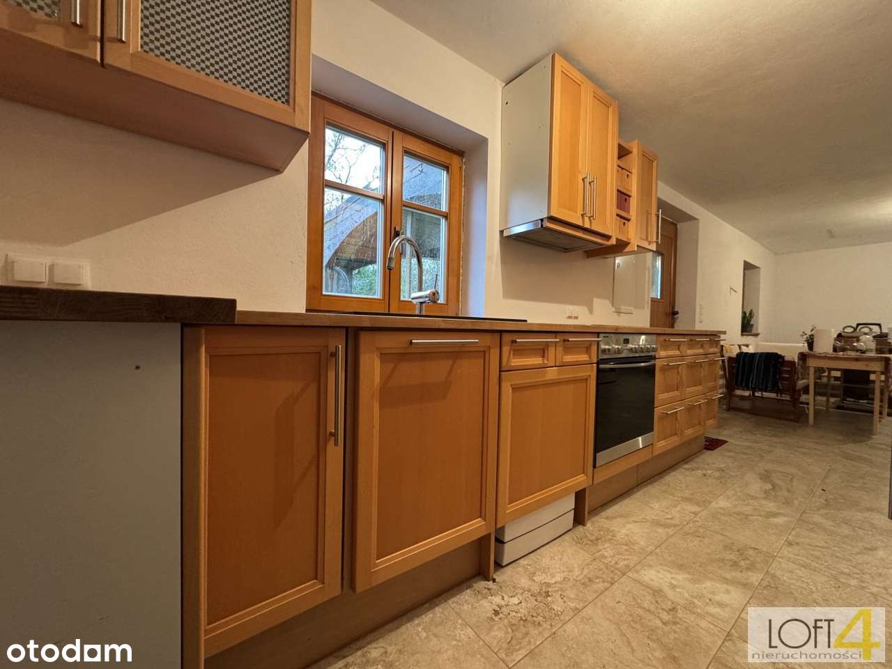 Nietuzinkowy dom z bali.-9