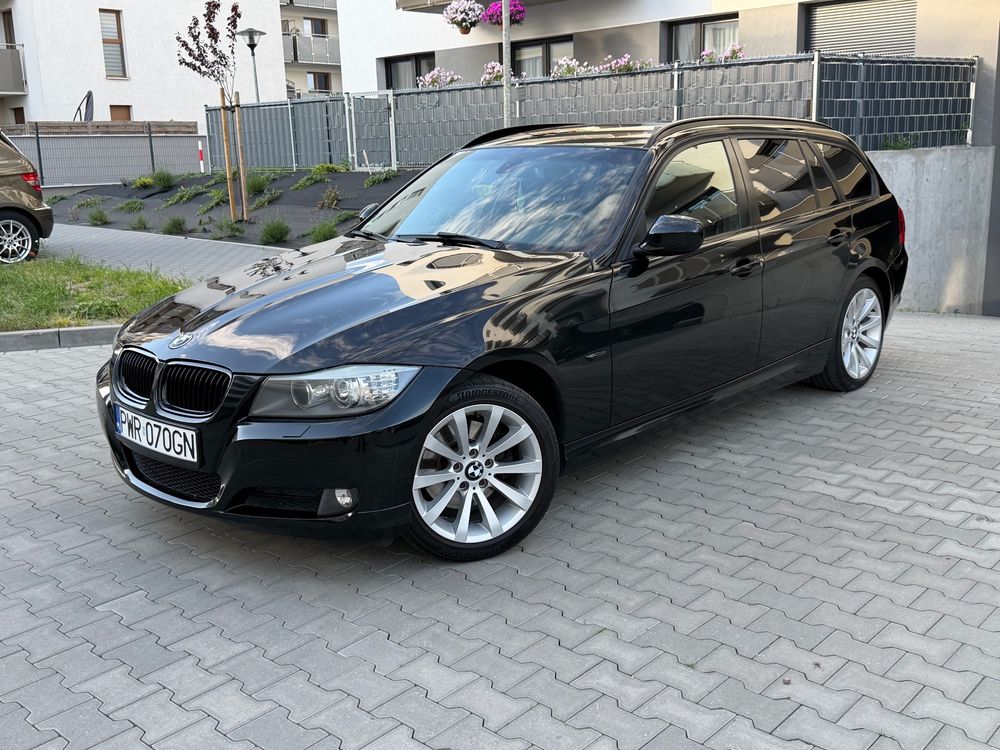 BMW 3 Series E90/E91/E92/E93 318d DPF Edition Lifestyle 2011