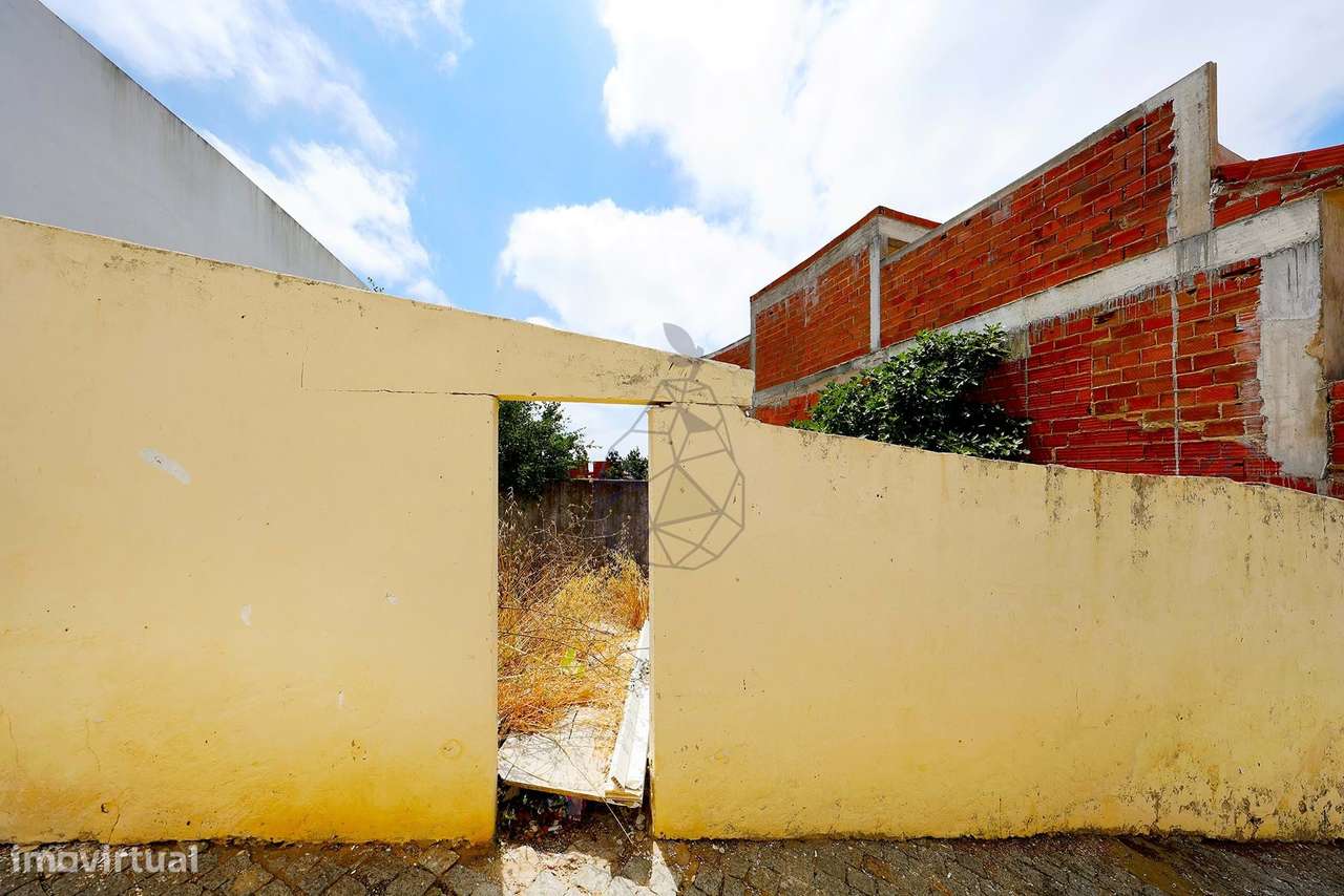 Lote de Terreno para Construção Urbana – União das Freguesias de Alcan - Grande imagem: 2/15