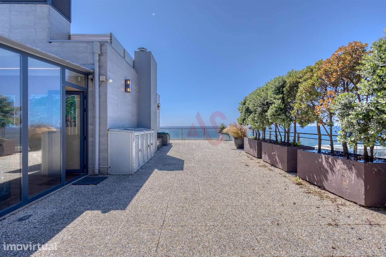 Penthouse Duplex Exclusiva em Frente à Praia de Salgueiros – na Primei-35