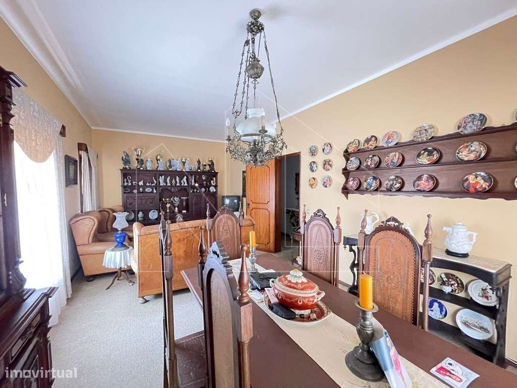 Moradia T3 com pátio e sótão amplo - Centro de Ílhavo-5