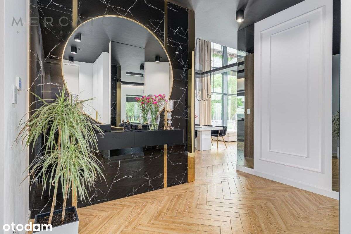 Luksusowa rezydencja, Chrzęsne gm. Tłuszcz.-4