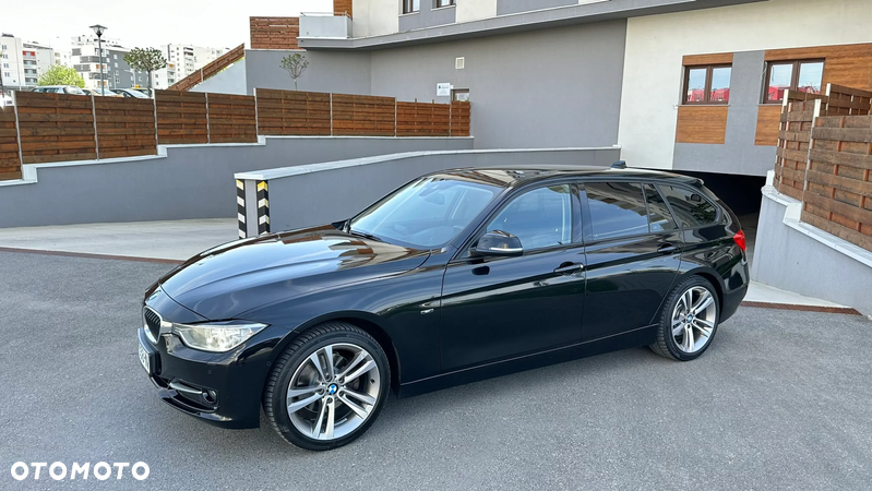 BMW Seria 3 320d DPF Touring Edition Sport - 10