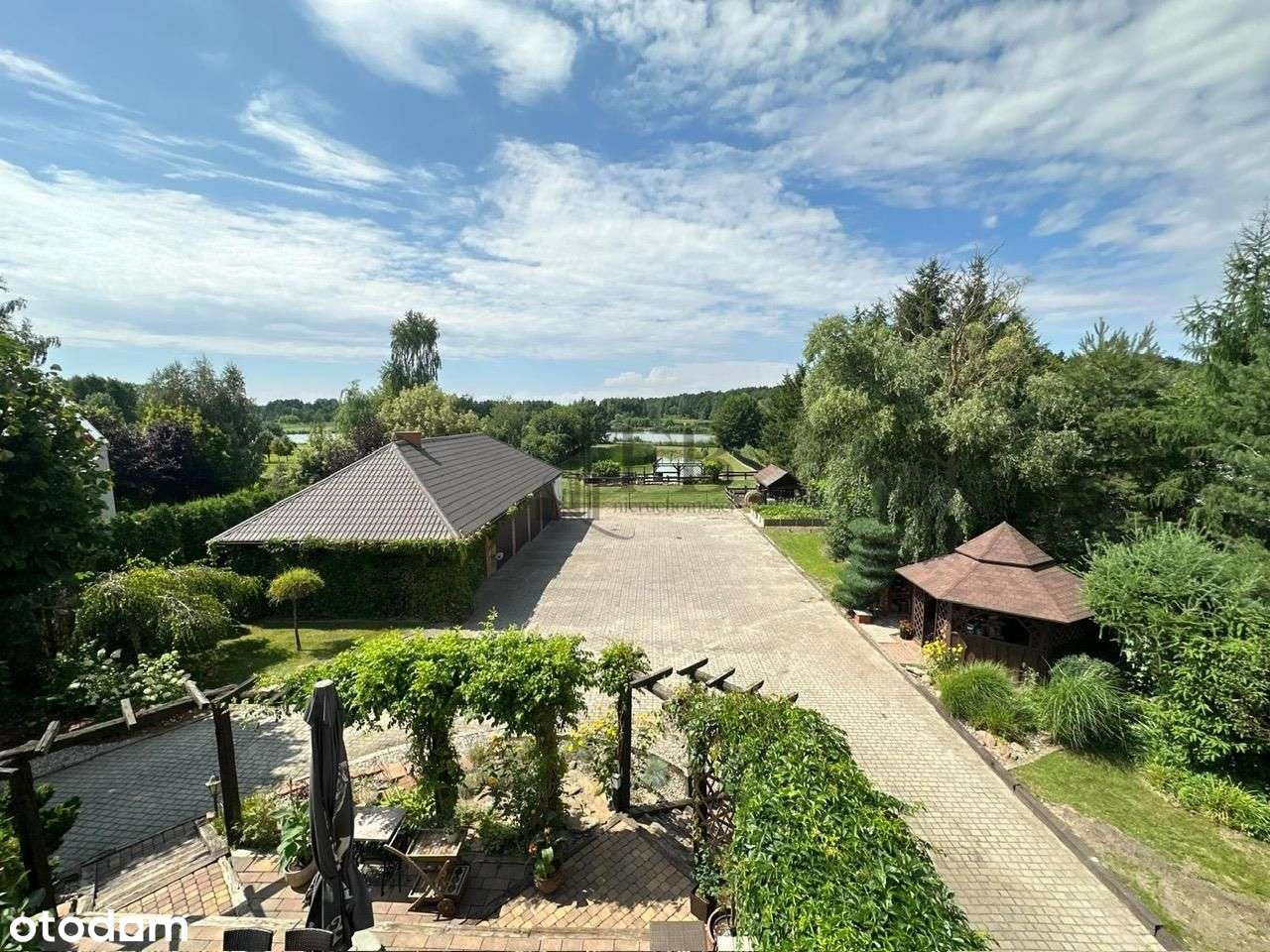 Wyjątkowa Posiadłość! komfort i natura pod miastem-17