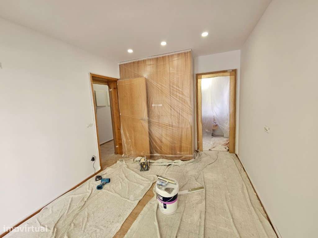 Apartamento T3 Totalmente Renovado - Centro de Braga-13
