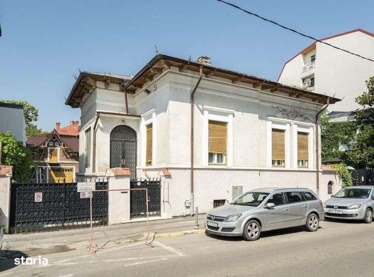 VILA -GRADINA ICOANEI-teren 619mp-0