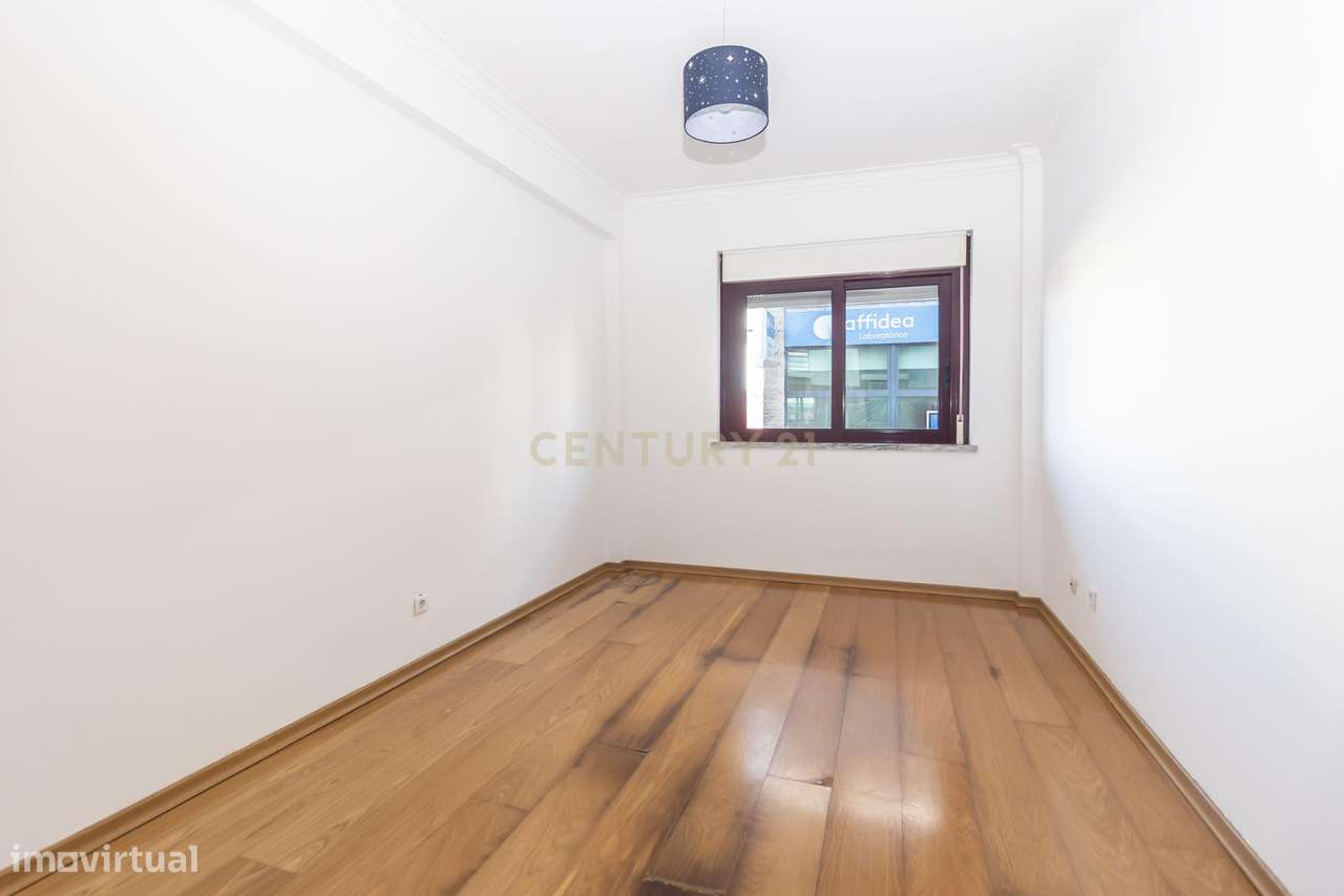 Apartamento T3 Vale do Cobro-15